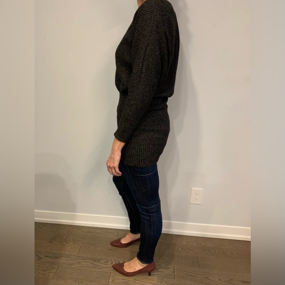 🎉HOST PICK🎉🎉 Lush - gorgeous grey tunic length top or mini dress - Picture 5 of 10